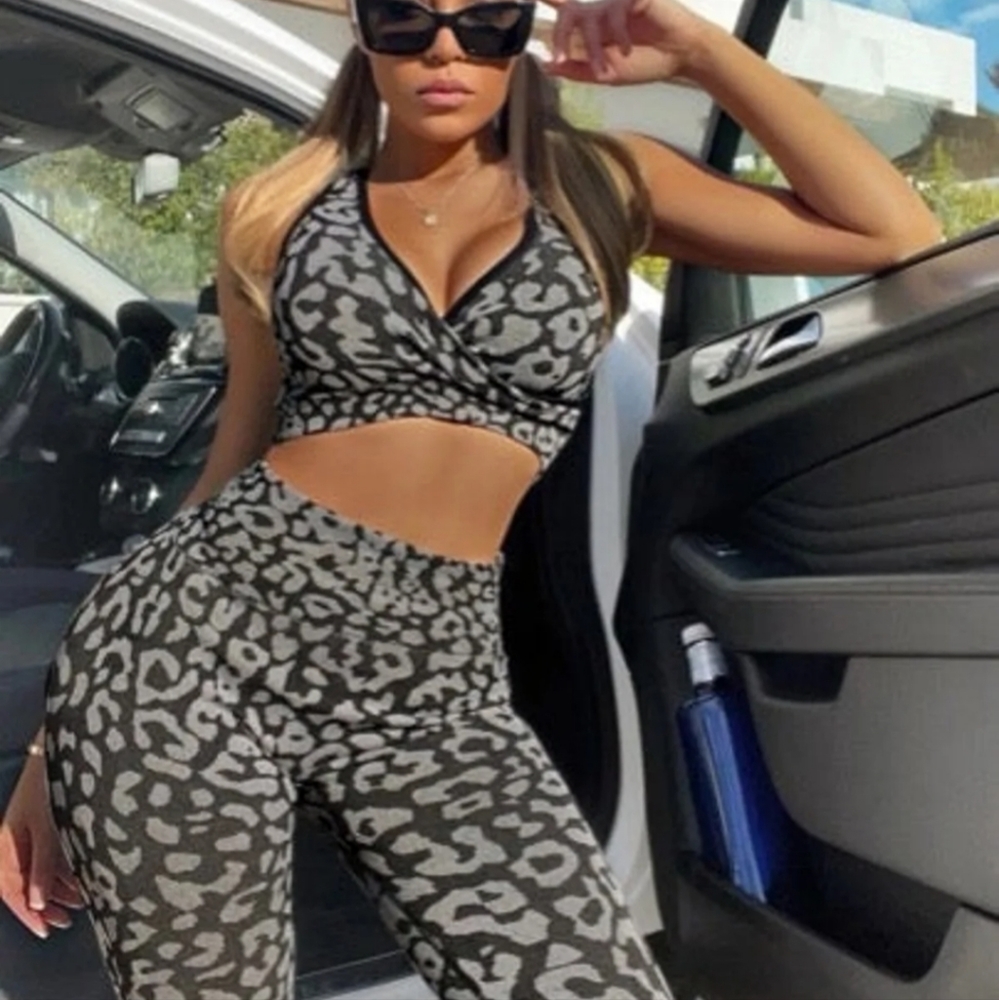 SHEIN Legging Set
